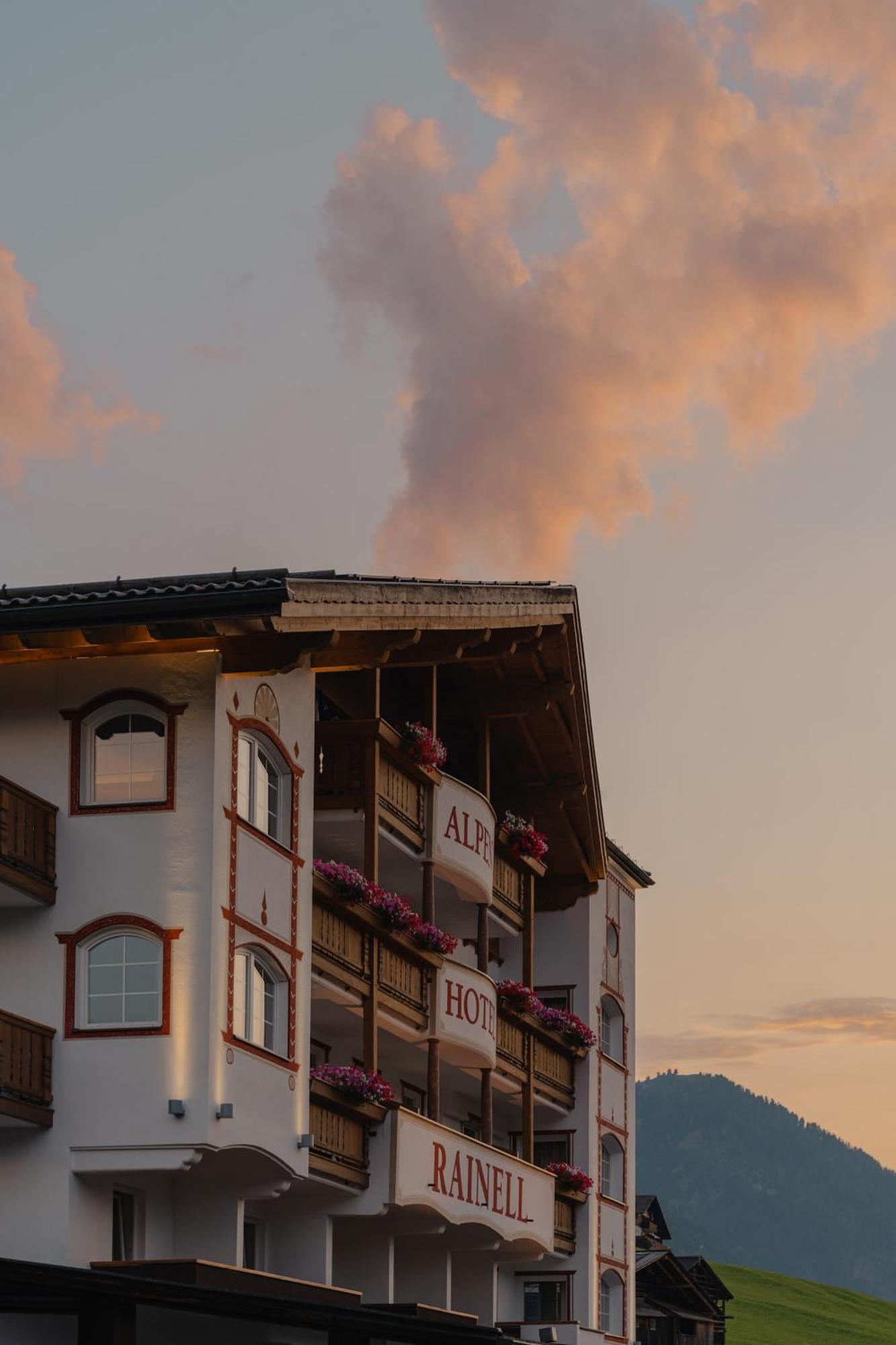 Hotel Rainell Dolomites Retreat Ortisei Exterior foto