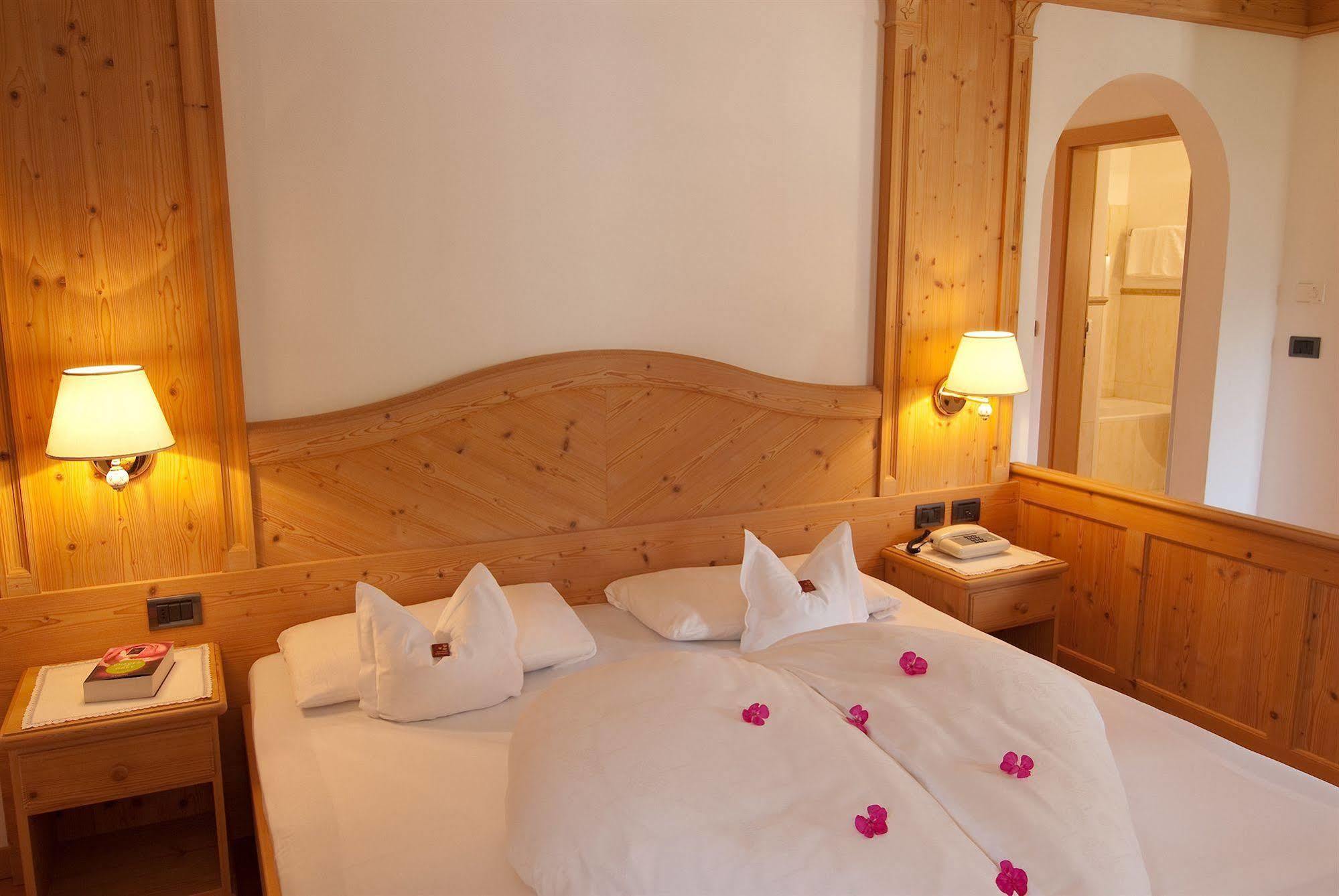Hotel Rainell Dolomites Retreat Ortisei Exterior foto